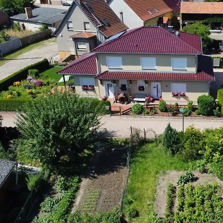 Maasch Apartment *